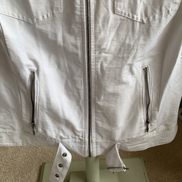 Axcess - a Liz Claiborne Company White Jacket - Picture 4 of 8